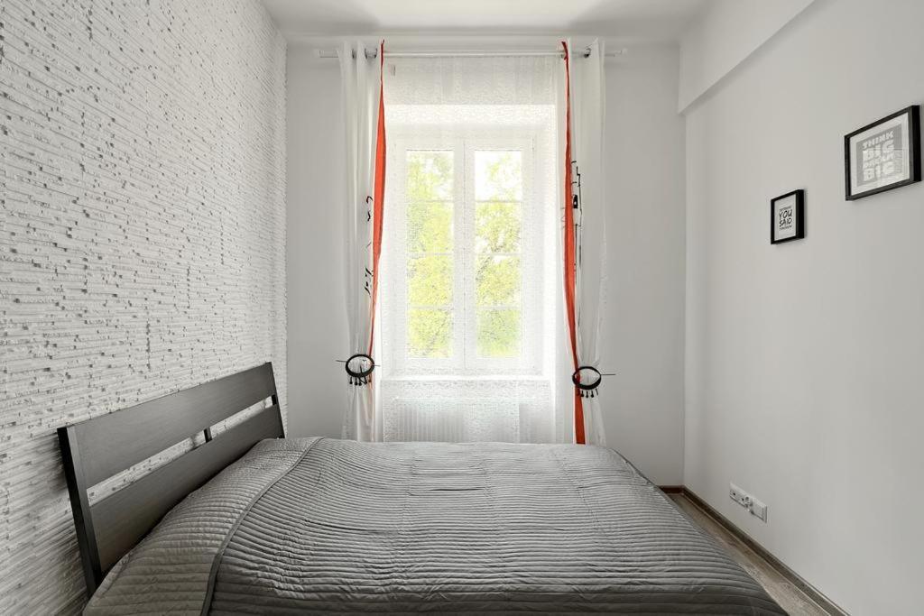 Apartament W Centrum :) Краков Экстерьер фото